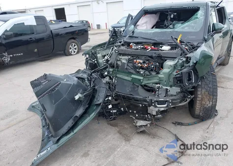 2023 Rivian R1T Adventure Quad Motor Large Pack z USA, uszkodzony, nr VIN 7FCTGAAA2PN019081